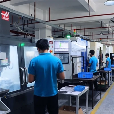التنظيف اليومي لآلات CNC